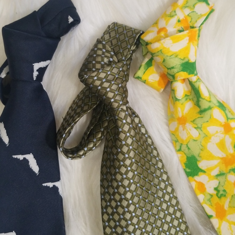 Bundle of three pattern mens ties. Silk